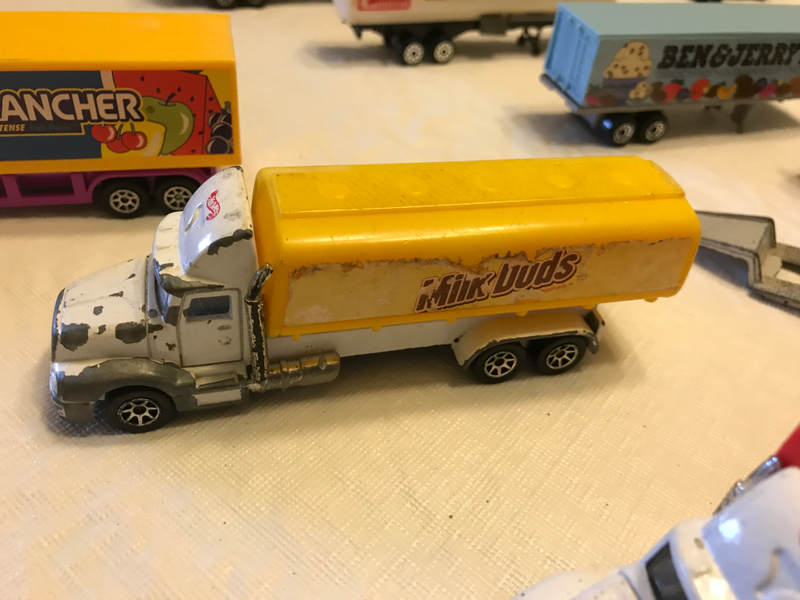 Illustration for article titled Colossal Die-Cast Collection - Box 102 - Keep on Truckin'